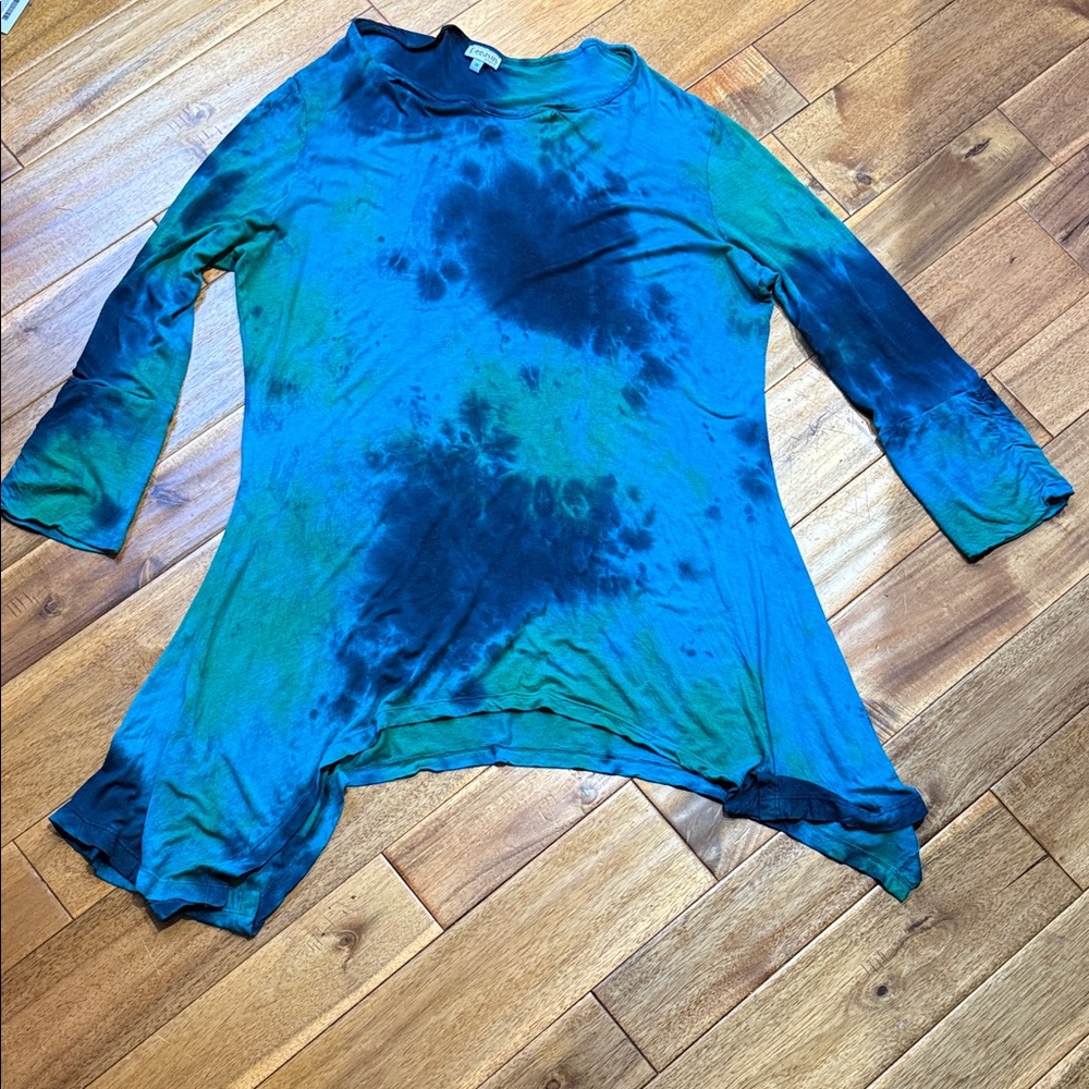 Pegasus Woman Blue and Green Tie-Dye Top